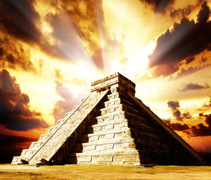 Chichen Itza Mayan Pyramid, Mexico